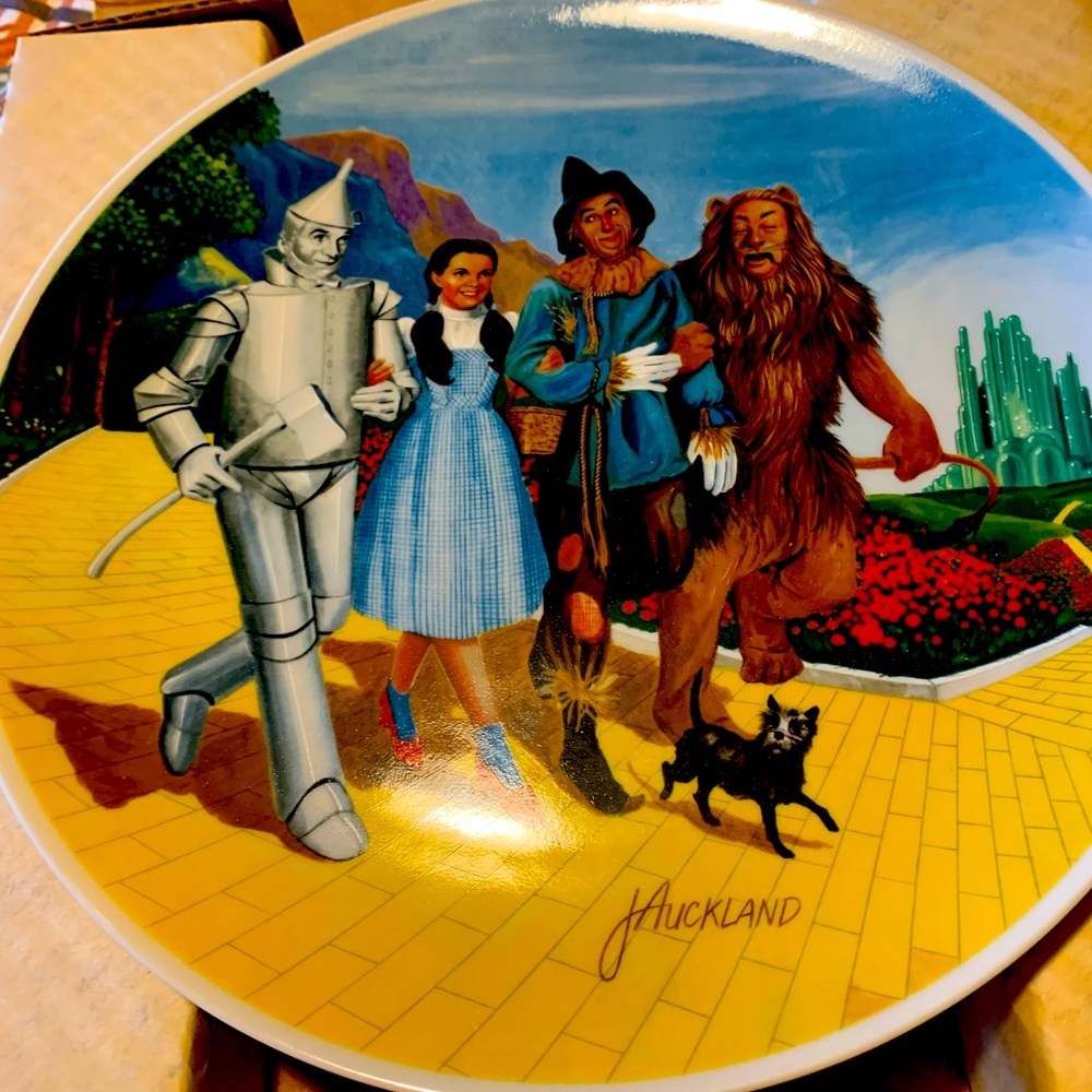 Wizard of Oz Collectible “Grand Finale Plate”